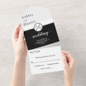 Elegant zwart-wit monogram moderne bruiloft all in one uitnodiging (Afscheurbaar)