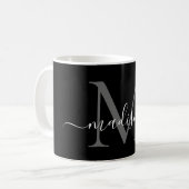 Elegant zwart wit monogram script Stijlvol zwart Koffiemok (Voorkant links)