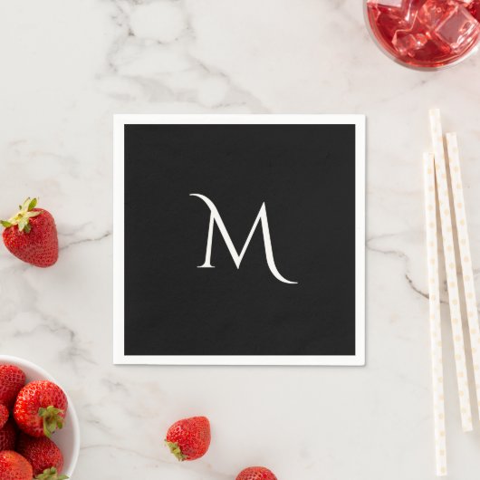 Elegant zwart-wit monogram trouw servet (Insitu)