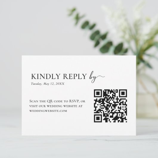 Elegant Zwart & Wit QR Code Bruiloft RSVP Kaartje (Staand voorkant)