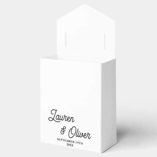 Elegant zwart-wit script minimalistische bruiloft bedankdoosjes (Geopend)