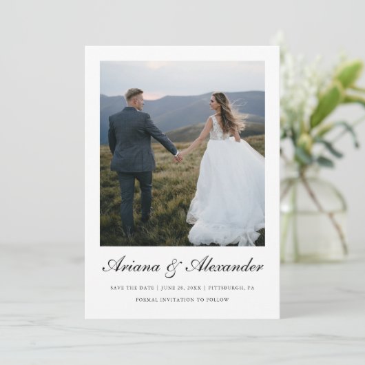 Elegant zwart-wit script twee foto's bruiloft save the date (Staand voorkant)
