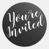 Elegant zwarte en witte envelop ronde sticker (Voorkant)