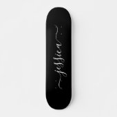 Elegant zwarte witte manuscriptnaam persoonlijk skateboard (Voorkant)