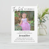 Elegante 2e verjaardag uitnodigingen Photo Girl Mo (Staand voorkant)