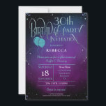 Elegante 30e verjaardag  script Paarse partij Kaart<br><div class="desc">Uw gasten zullen weten dat ze in voor een glamoureuze avond op uw 30e verjaardagsfeest, met dit ontwerp van blauwgroen faux glitter typografie voor de hoofdkopbal, en een mystieke paarse achtergrond en een beetje sprankeling rond de randen! De rest van de tekst kan gemakkelijk worden gepersonaliseerd. Als u nog een...</div>