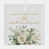 Elegante 50e Jubileum witte rozen gouden ringen Glas Ornament (Achterkant)