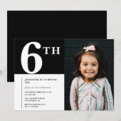 Elegante 6e verjaardagsuitnodiging Zwarte Chic Fot Kaart (Voorkant / Achterkant)