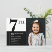 Elegante 7e verjaardag uitnodiging Meisje Chic Fot (Staand voorkant)