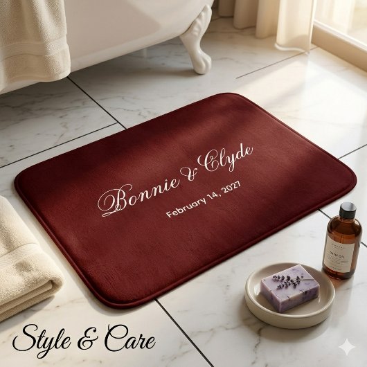 Elegante aangepaste namen en datum stijlvol maroon badmat
