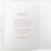 Elegante aardse neutrale script monogram bruiloft drieluik uitnodiging (Binnenzijde eerst)