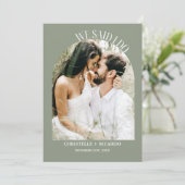 Elegante Arch Sage Green Elopement aankondiging (Staand voorkant)