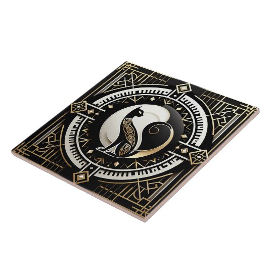 Elegante Art Deco kat Tegeltje (Zijkant)