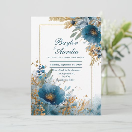 Elegante Azure Blooms & Gold Lijst bruiloft Kaart (Staand voorkant)