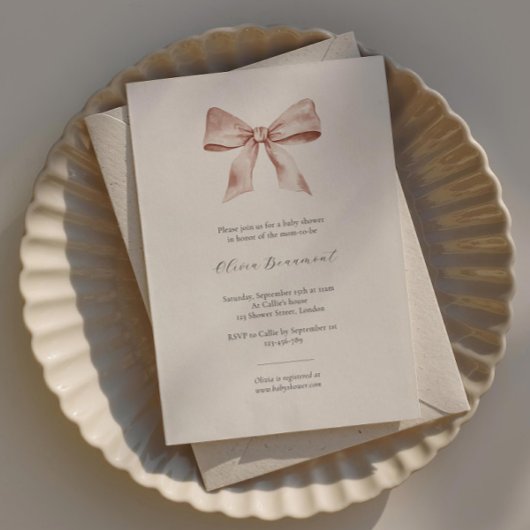 Elegante baby showers uitnodiging met roze lint
