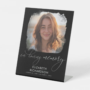 Elegante begrafenisfoto in liefdevolle herinnering reclamebord met voetstuk