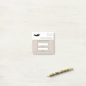 Elegante beige en gouden wimperafspraak post-it® notes (Op bureau)