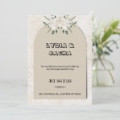 Elegante Beige en groene bruiloft uitnodiging (Staand voorkant)