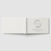 Elegante Beige en Silver Foliage Monogram bruiloft Gastenboek (Volledig)
