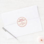 Elegante Beige & Rode Typografie Prettig Kerstfees Ronde Sticker (Envelop)