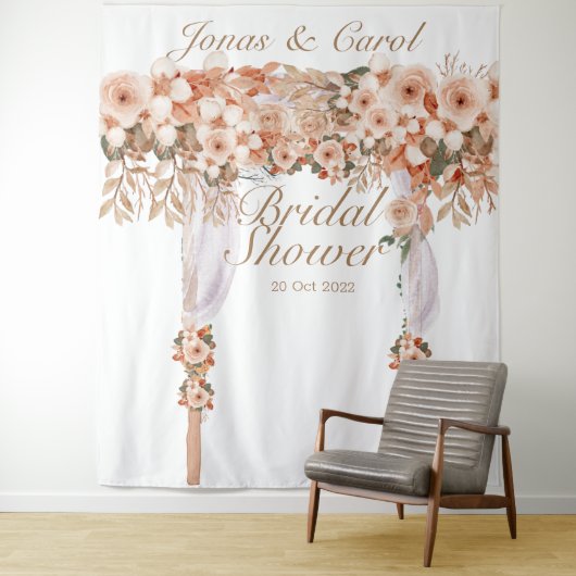 Elegante beige rozen bruiloftsshower bloemstuk bru wandkleed (In situ)