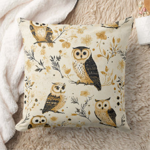 Elegante Beige Uil Wildlife Botanisch Patroon Kussen