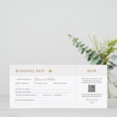 Elegante bestemming Wedding Boarding Pass RSVP (Staand voorkant)
