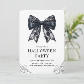 Elegante Black Bow Halloween Party Feestdagenkaart (Staand voorkant)