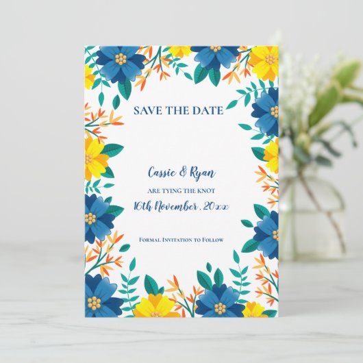 Elegante Blauw Geel Bloemen Huwelijk Save the Date (Staand voorkant)