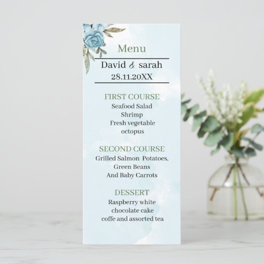 Elegante blauwe bloem gepersonaliseerde bruiloft d menu (Staand voorkant)