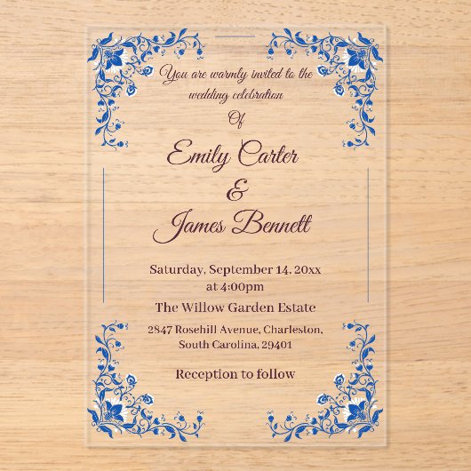 Elegante blauwe bloemen acryl bruiloft uitnodiging (Voorkant)