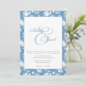 Elegante Blauwe Bloemen Ampersand bruiloft uitnodi Kaart (Staand voorkant)