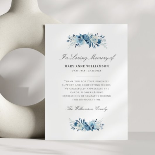 elegante blauwe bloemen begrafenis bedankt kaart