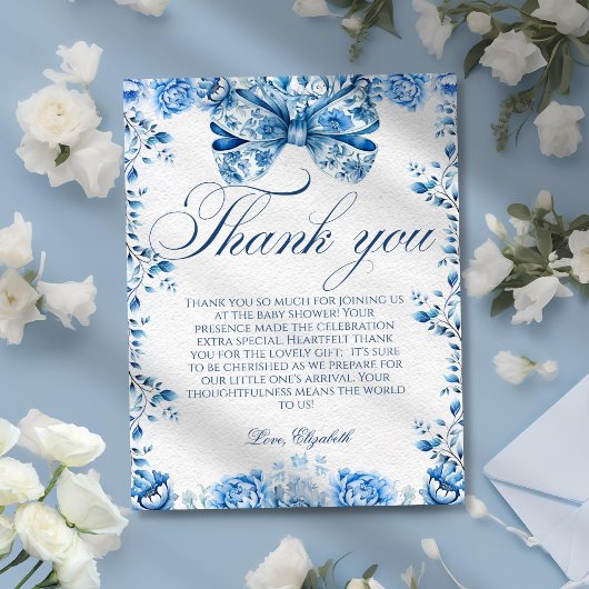 Elegante blauwe bloemen boog script dank u kaart