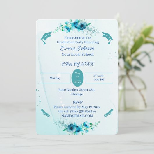 Elegante Blauwe Bloemen Custom Afstuderen Kaart (Staand voorkant)