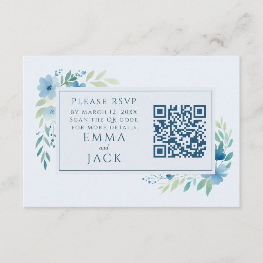 Elegante Blauwe Bloemen Huwelijk RSVP QR Code Informatiekaartje (Voorkant)