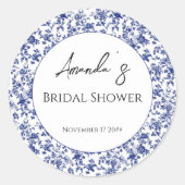 Elegante blauwe bloemige bruidsdouche ronde sticker (Voorkant)