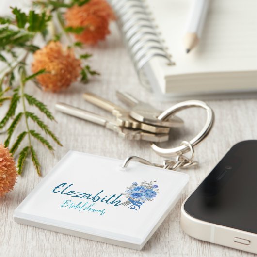 Elegante Blauwe Bloemige Bruidsdouche Sleutelhanger (Voorkant Rechts)