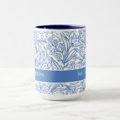 Elegante Blauwe Bloemstuk Op Maat Mok (Midden)