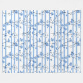 Elegante Blauwe Bloesem Gestreepte Ontwerp Fleece Deken (Voorkant (Horizontaal))