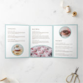 Elegante Blauwe Cake met Bloemen Bakkerij Brochure Drieluik Kaart (Binnen)