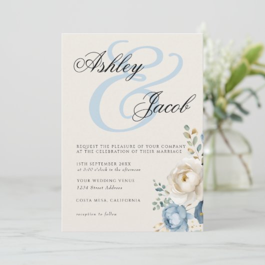 Elegante Blauwe Cream Elegante Bloemen Huwelijk Kaart (Staand voorkant)