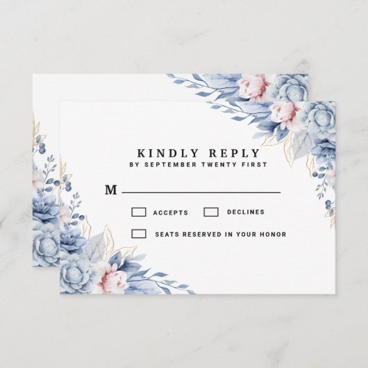 Elegante blauwe en blozen bloemenbruiloft RSVP kaartje (Voorkant / Achterkant)