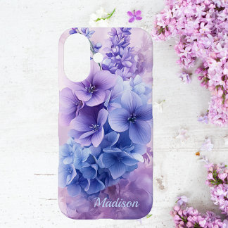 Elegante Blauwe en Paarse Bloemen iPhone 16 Hoesje