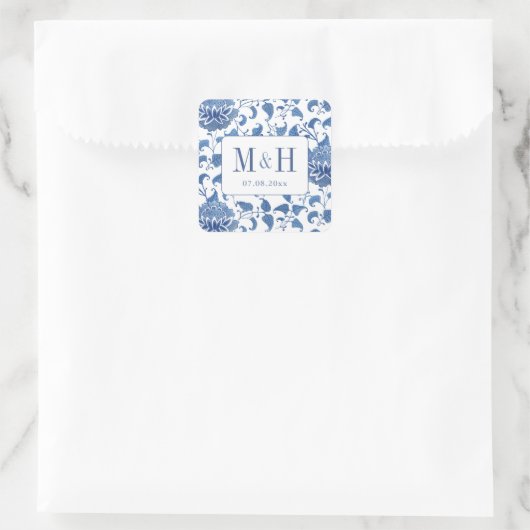 Elegante Blauwe en Witte Huwelijksmonogram gunst Vierkante Sticker (Tas)