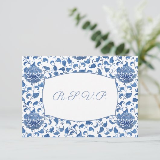 Elegante Blauwe en Witte Maaltijdopties Bruiloft R RSVP Kaartje (Staand voorkant)