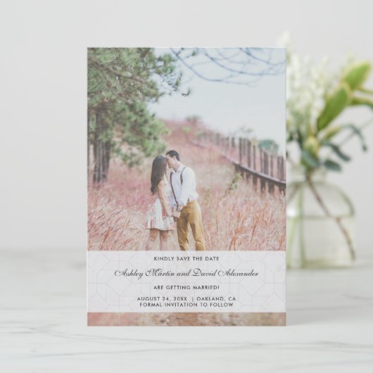 Elegante Blauwe Foto Huwelijk Opslaan de Datum Kaart (Staand voorkant)