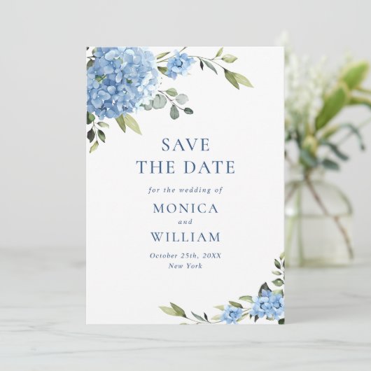 Elegante Blauwe Hydrangea Bloemen Lente Bruiloft Save The Date (Staand voorkant)
