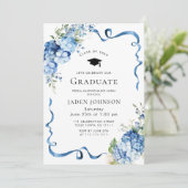 Elegante Blauwe Hydrangea Bow Ribbon Graduation Pa Kaart (Staand voorkant)