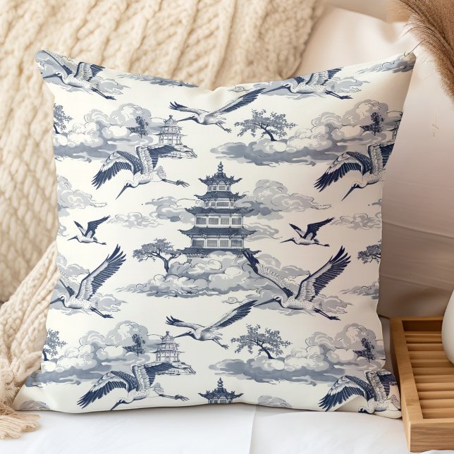 Elegante  blauwe kranen en Chinese tempel Kussen (Elegant Vintage Blue Cranes and Chinese Temple Throw Pillow in a neutral boho bedroom.)
